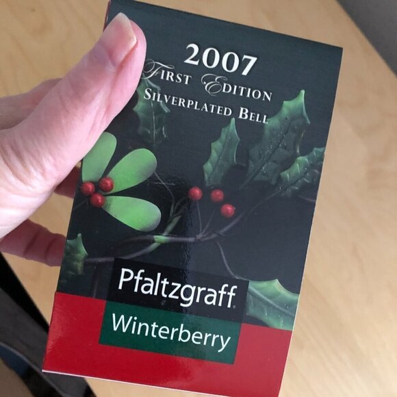 2007 Pfaltzgraff Winterberry Silverplate Bell - 1st Edition Ornament - Picture 4 of 9